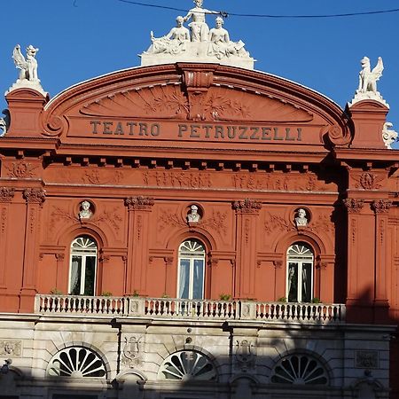 Al Teatro Rooms Бари Экстерьер фото