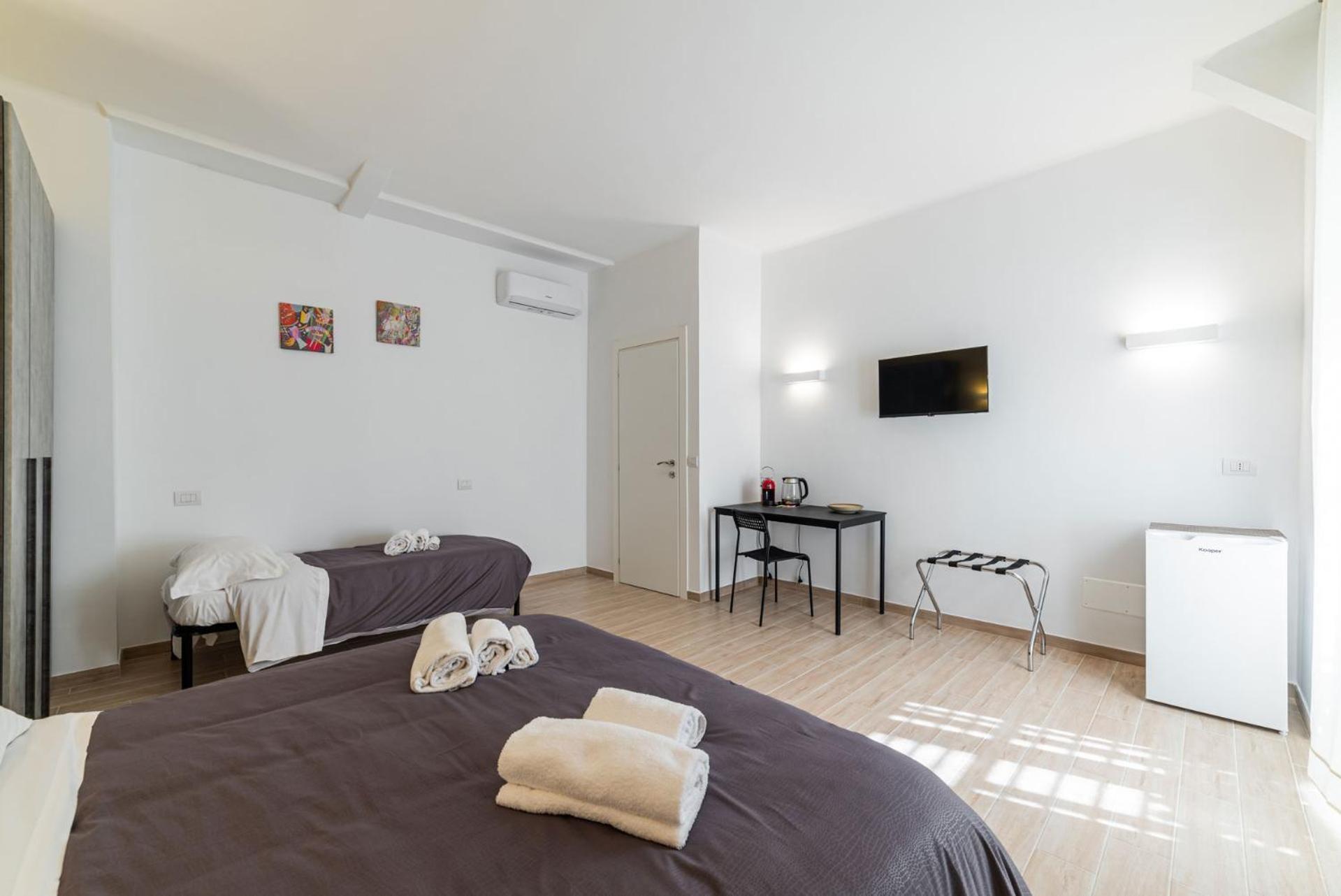 Al Teatro Rooms Бари Экстерьер фото