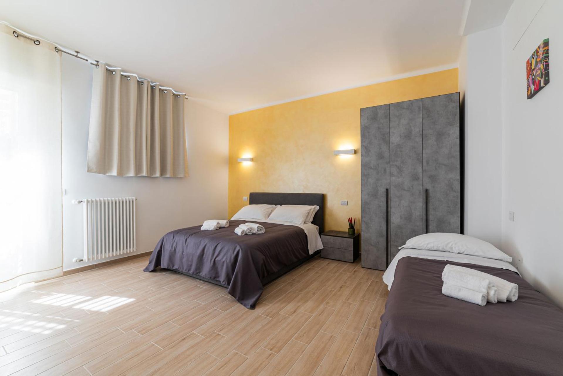 Al Teatro Rooms Бари Экстерьер фото
