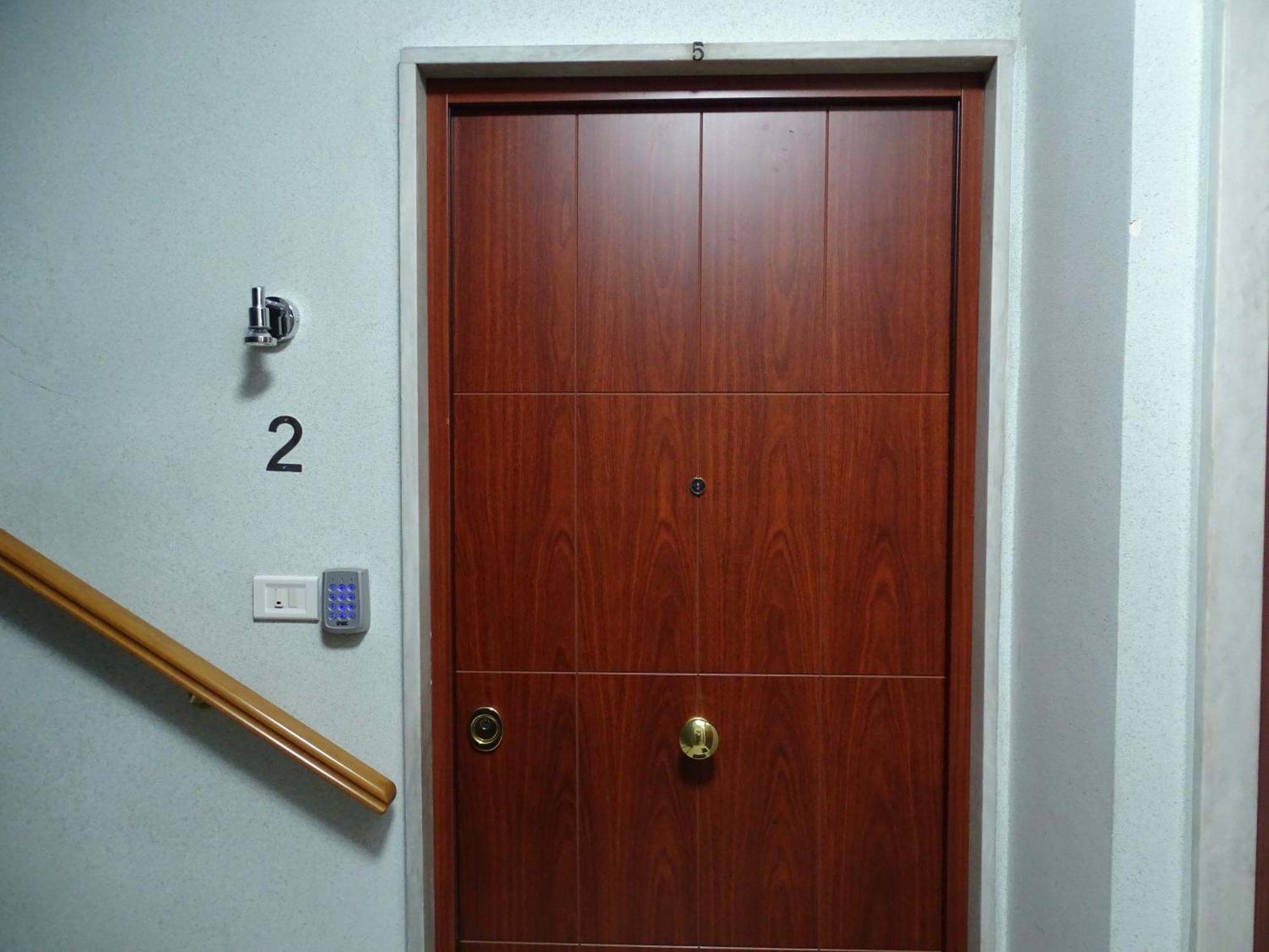Al Teatro Rooms Бари Экстерьер фото